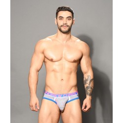 Fly Tagless Brief