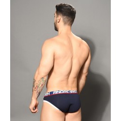 Fly Tagless Brief